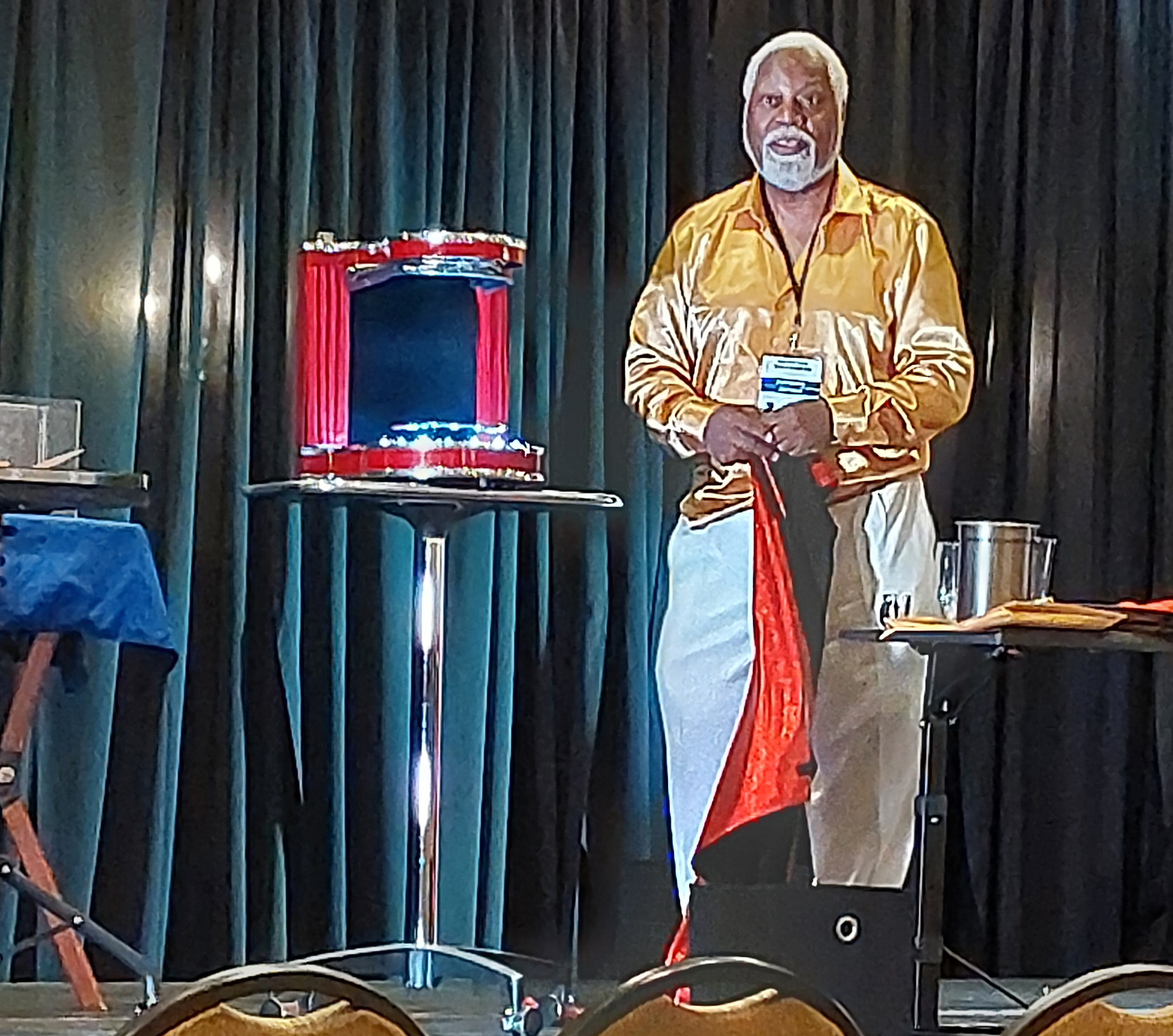 05 Chris Capehart preshow 8X10.jpg